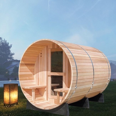 Sitio tradicional de Heater Outdoor Wooden Barrel Sauna del vapor con el pórtico