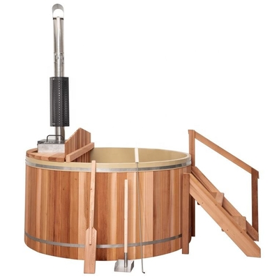 Sitio de la sauna de Cedar Wood Hot Tub Steam con la estufa ardiente de madera