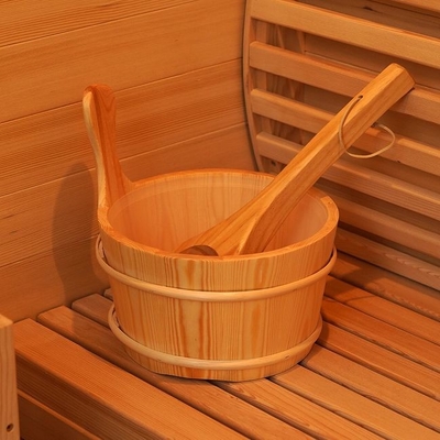 Sitio de madera de la sauna del vapor tradicional interior del uso del hogar 3KW para 2 personas