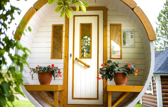 Sitio finlandés al aire libre seco de Cedar Garden Wood Barrel Sauna tradicional