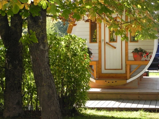Sitio finlandés al aire libre seco de Cedar Garden Wood Barrel Sauna tradicional